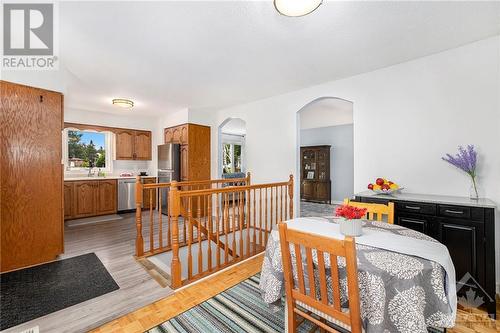 25 Glamorgan Drive, Kanata, ON - Indoor Photo Showing Dining Room