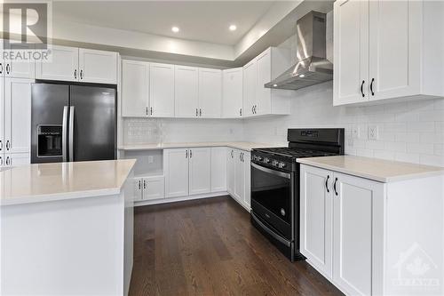 301 Chamomile Way, Ottawa, ON - Indoor Photo Showing Kitchen