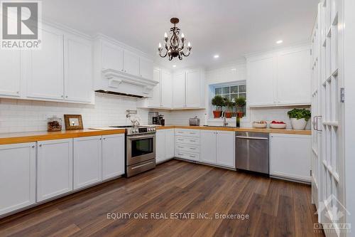 552 Mutual Street, Ottawa, ON - Indoor Photo Showing Kitchen