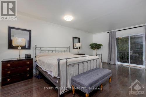 552 Mutual Street, Ottawa, ON - Indoor Photo Showing Bedroom