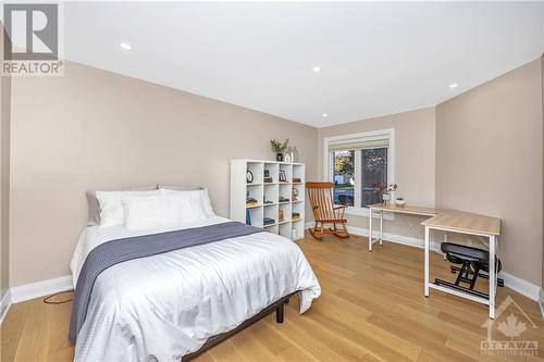 75 Saddlehorn Crescent, Kanata, ON - Indoor Photo Showing Bedroom