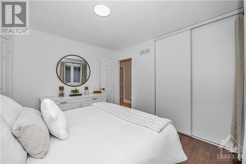 75 Saddlehorn Crescent, Kanata, ON - Indoor Photo Showing Bedroom