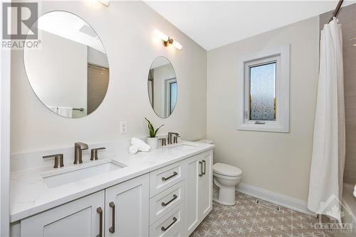 75 Saddlehorn Crescent, Kanata, ON - Indoor Photo Showing Bathroom