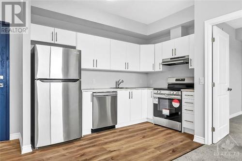 397 Codd'S Road Unit#5509, Ottawa, ON - Indoor Photo Showing Kitchen With Stainless Steel Kitchen