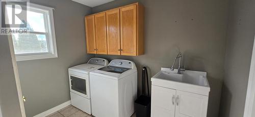 883 Ville Marie Drive, Marystown, NL - Indoor Photo Showing Laundry Room