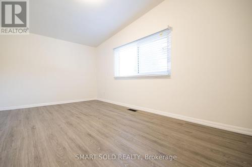 6446 Sherwood Road, Niagara Falls, ON - Indoor Photo Showing Other Room