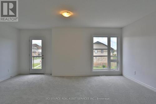 31 Rockcliffe Drive, Kitchener, ON - Indoor Photo Showing Other Room