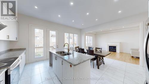 208 Wesmina Avenue, Whitchurch-Stouffville, ON - Indoor Photo Showing Kitchen With Double Sink With Upgraded Kitchen