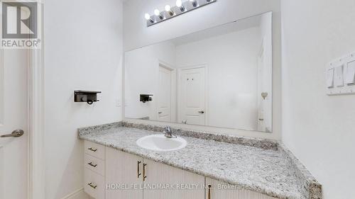 208 Wesmina Avenue, Whitchurch-Stouffville, ON - Indoor Photo Showing Bathroom