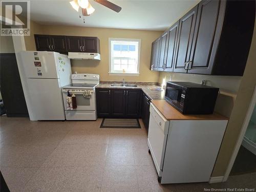 2 James Savage Road Unit# 2, Russellville, NB - Indoor Photo Showing Kitchen With Double Sink