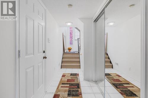 89 Mosaics Avenue, Aurora, ON - Indoor Photo Showing Other Room