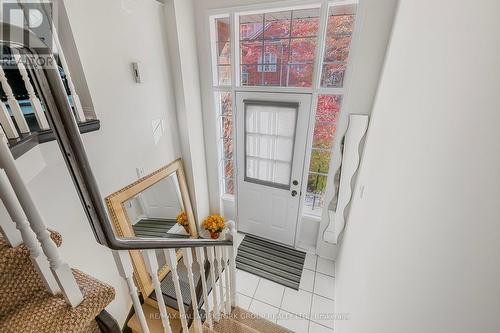 89 Mosaics Avenue, Aurora, ON - Indoor Photo Showing Other Room