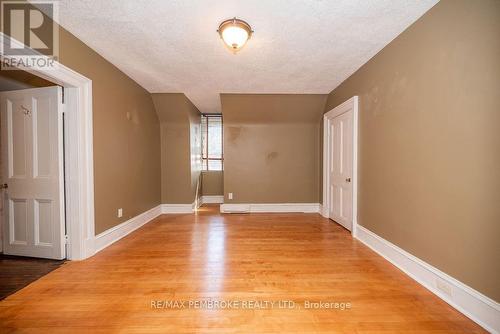 311 Supple Street, Pembroke, ON - Indoor Photo Showing Other Room