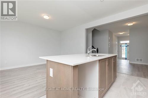 339 Crossway Terrace, Ottawa, ON - Indoor Photo Showing Kitchen