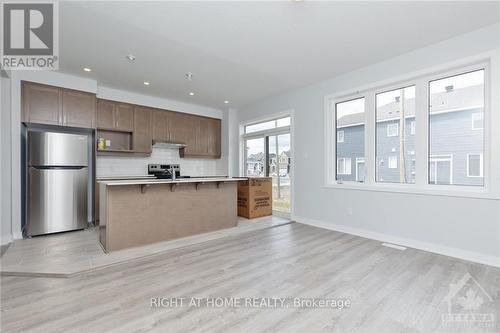 339 Crossway Terrace, Ottawa, ON - Indoor Photo Showing Kitchen