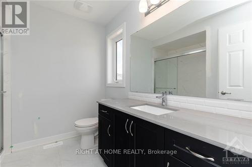 339 Crossway Terrace, Ottawa, ON - Indoor Photo Showing Bathroom