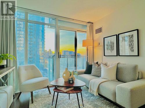 1708 - 25 Capreol Court, Toronto, ON - Indoor Photo Showing Living Room