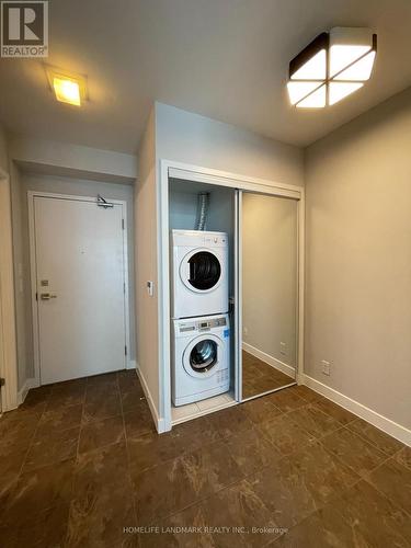 3710 - 14 York Street, Toronto, ON - Indoor Photo Showing Laundry Room