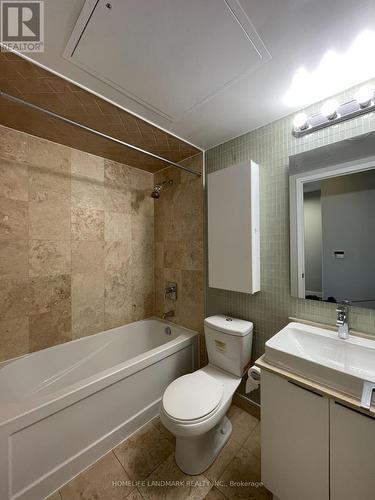 3710 - 14 York Street, Toronto, ON - Indoor Photo Showing Bathroom