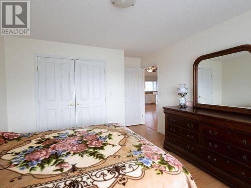 7171 Georgia Cres, Powell River, BC - Indoor Photo Showing Bedroom