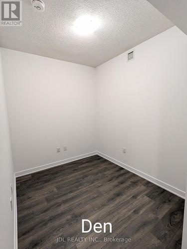 816 - 60 Honeycrisp Crescent, Vaughan, ON - Indoor Photo Showing Other Room