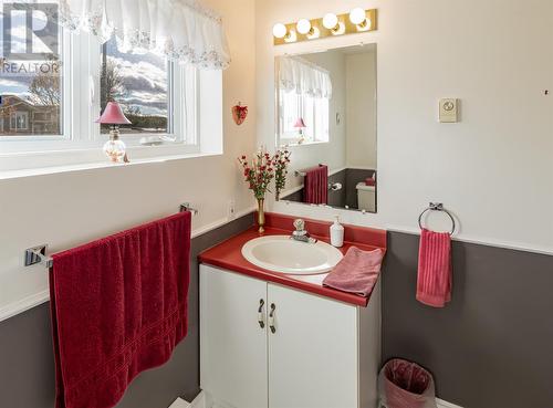 2 Carrigan Place, Conception Bay South, NL - Indoor Photo Showing Bathroom