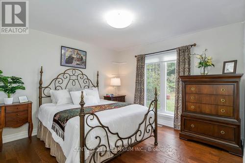 20334 Main Street, Caledon, ON - Indoor Photo Showing Bedroom