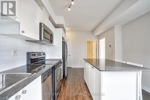 708 - 385 Prince Of Wales Drive, Mississauga, ON - Indoor Photo Showing Kitchen With Stainless Steel Kitchen With Upgraded Kitchen