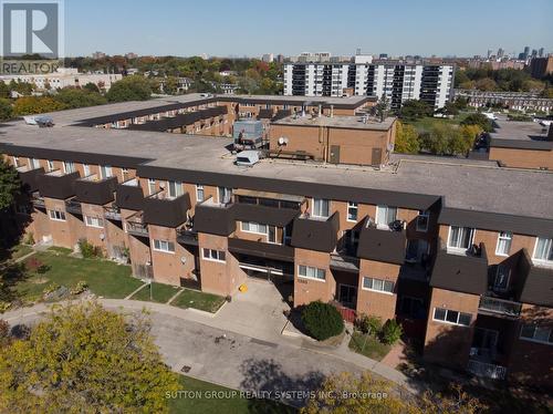 161 - 1395 Williamsport Drive, Mississauga, ON - Outdoor With View