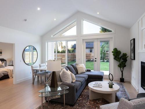 2283 Weiler Ave, Sidney, BC - Indoor Photo Showing Living Room With Fireplace