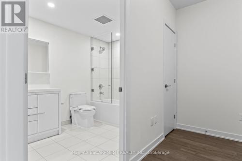 619 - 212 King William Street, Hamilton, ON - Indoor Photo Showing Bathroom