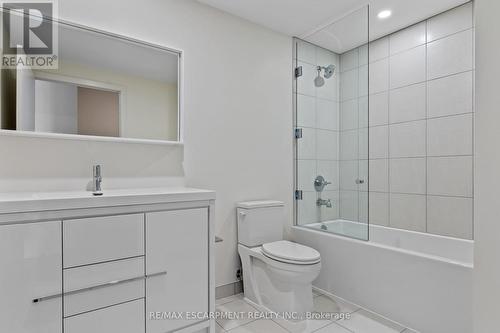 619 - 212 King William Street, Hamilton, ON - Indoor Photo Showing Bathroom