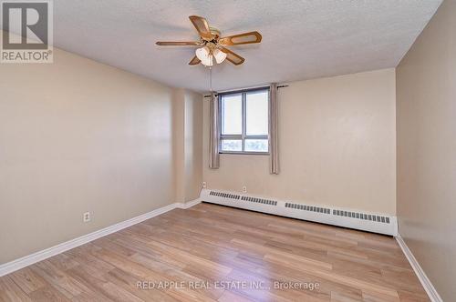 907 - 225 Harvard Place, Waterloo, ON - Indoor Photo Showing Other Room