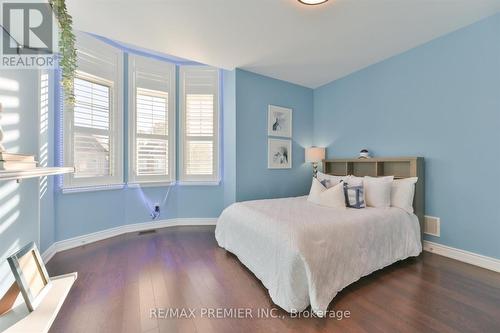 83 Heintzman Crescent, Vaughan, ON - Indoor Photo Showing Bedroom