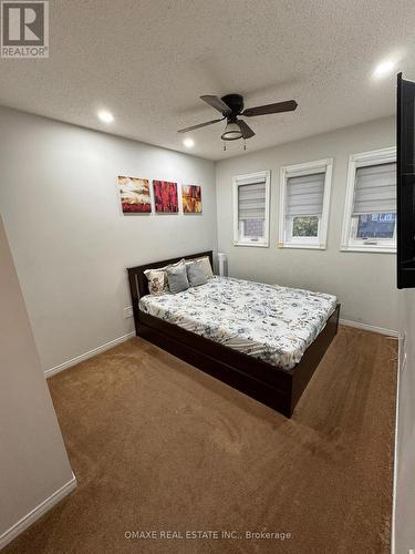 98 Cedarwood Crescent, Brampton, ON - Indoor Photo Showing Bedroom