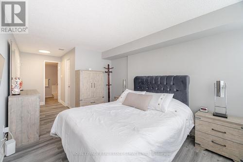 102 - 700 Constellation Drive, Mississauga, ON - Indoor Photo Showing Bedroom