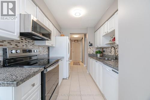 102 - 700 Constellation Drive, Mississauga, ON - Indoor Photo Showing Kitchen With Upgraded Kitchen