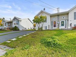 51 Victoria Drive  Lower Sackville, NS B4C 4C4