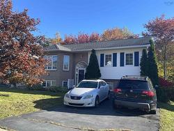 12 Hillview Drive  Dartmouth, NS B2W 6J2