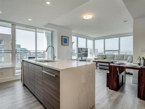 1101-777 Herald St, Victoria, BC - Indoor Photo Showing Kitchen