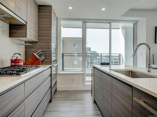 1101-777 Herald St, Victoria, BC - Indoor Photo Showing Kitchen With Upgraded Kitchen