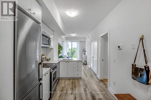 315 - 312 Erb Street W, Waterloo, ON - Indoor Photo Showing Kitchen