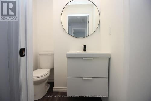 633 Confederation Street, Sarnia, ON - Indoor Photo Showing Bathroom