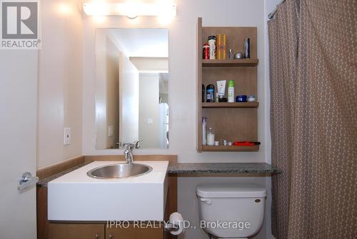 310 - 5 Mariner Terrace, Toronto, ON - Indoor Photo Showing Bathroom