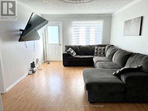 118 Brunelle Road N, Kapuskasing, ON - Indoor Photo Showing Living Room