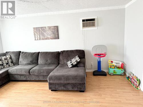 118 Brunelle Road N, Kapuskasing, ON - Indoor Photo Showing Living Room