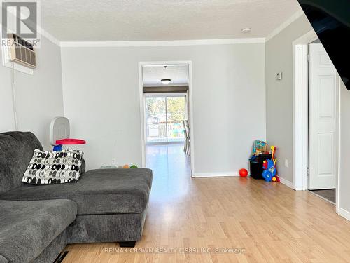 118 Brunelle Road N, Kapuskasing, ON - Indoor Photo Showing Living Room