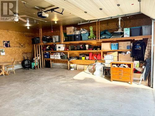 118 Brunelle Road N, Kapuskasing, ON - Indoor Photo Showing Garage