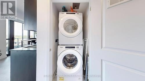 903 - 120 Eagle Rock Way, Vaughan, ON - Indoor Photo Showing Laundry Room