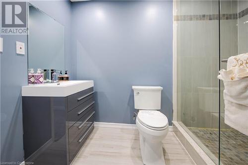 59 Netherwood Road, Kitchener, ON - Indoor Photo Showing Bathroom